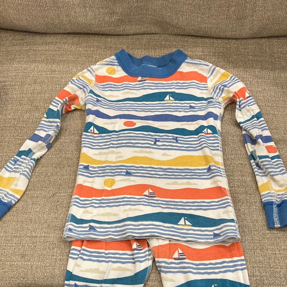 Hanna Andersson pjs. Size 4 (100). Long sleeves